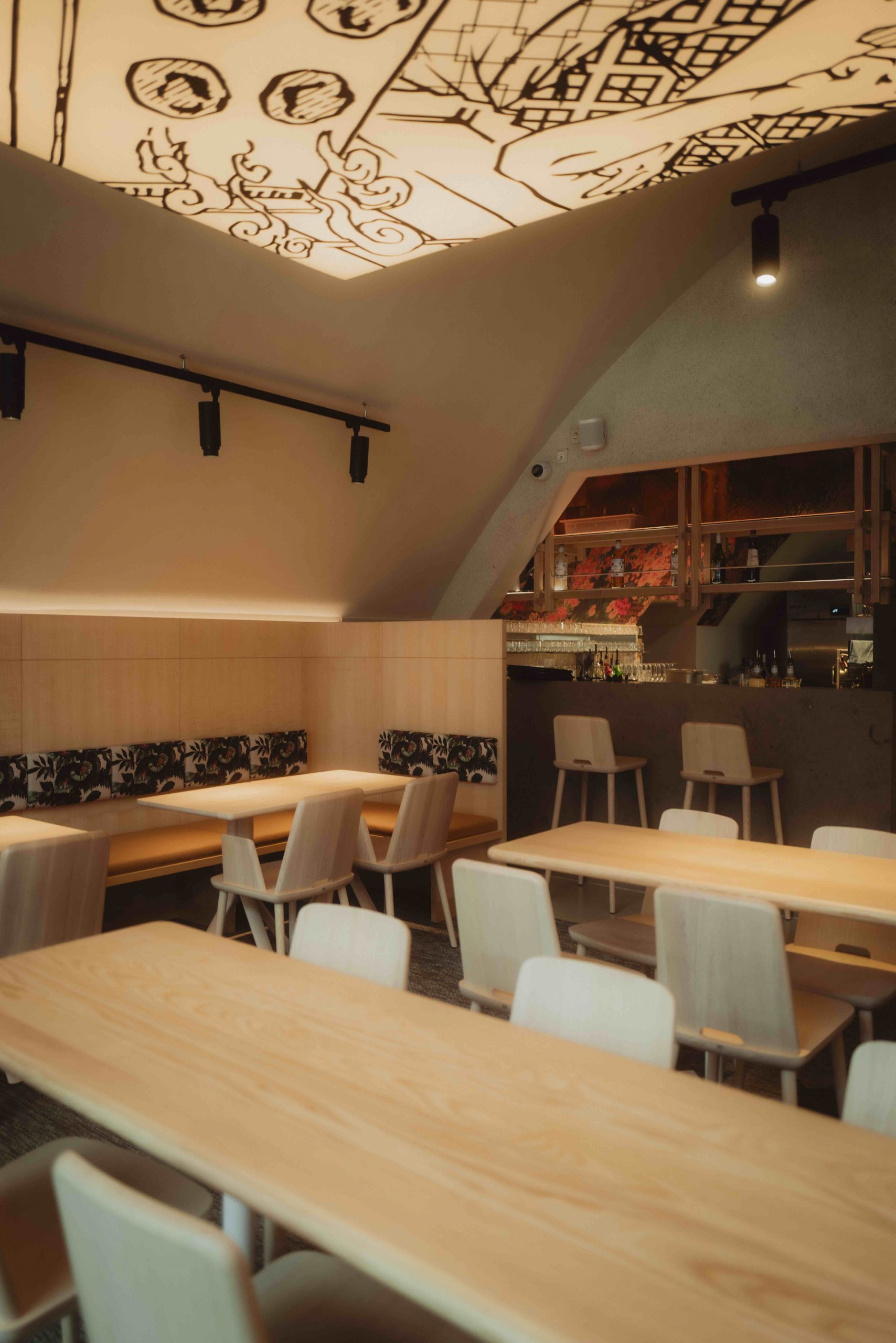Shiso Burger Restaurant Berlin ettlabenn Leon Meyer Georgenstrasse 011 scaled